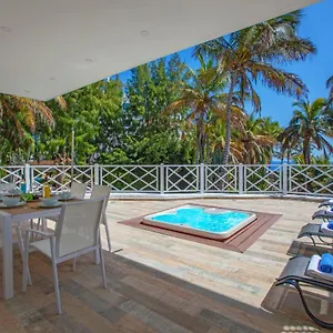  Villa Playa Chica By Buenavilla Spain