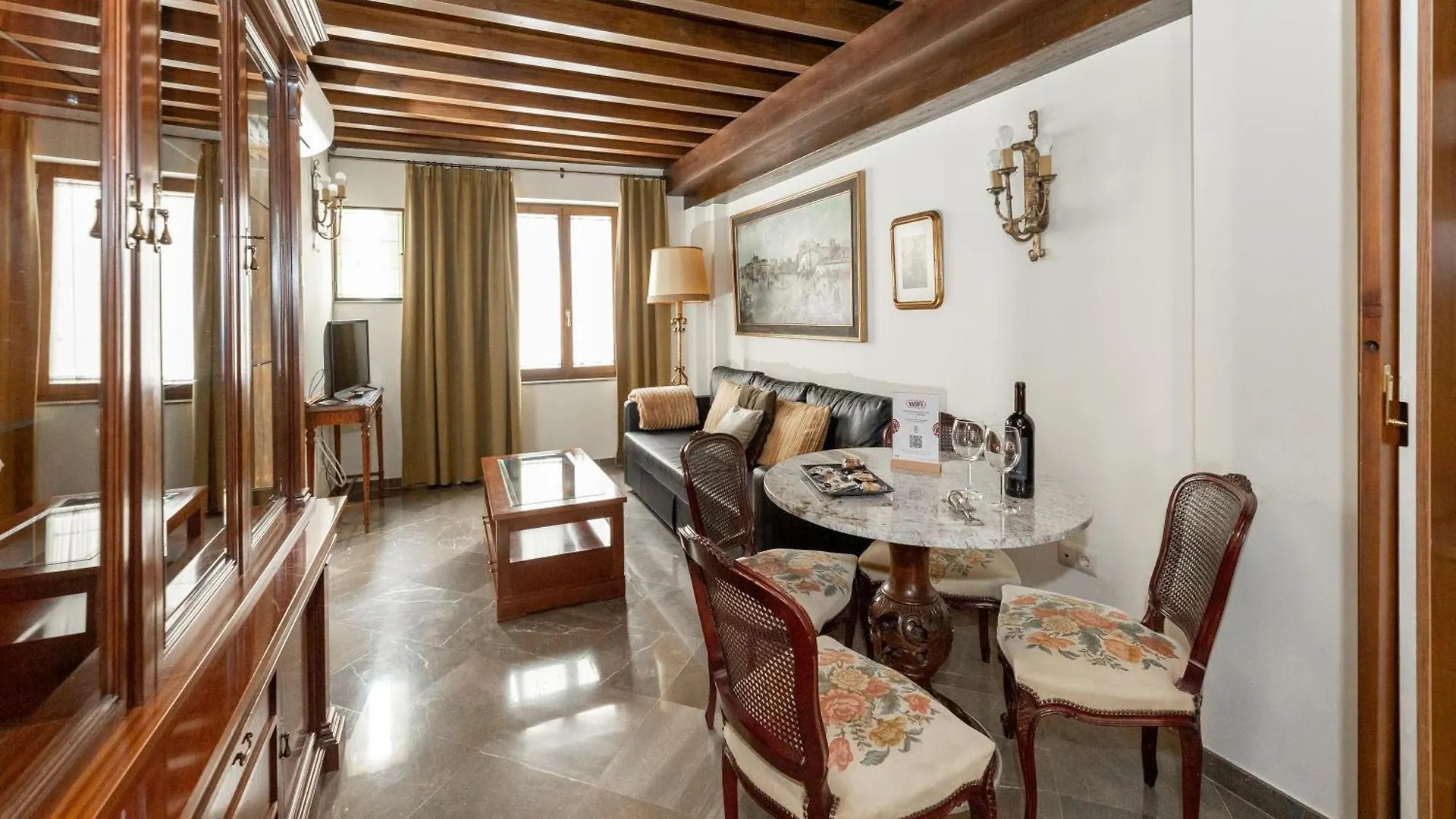 Apartamentos En Pleno Centro, Aljibe Rodrigo Del Campo 1C Granada