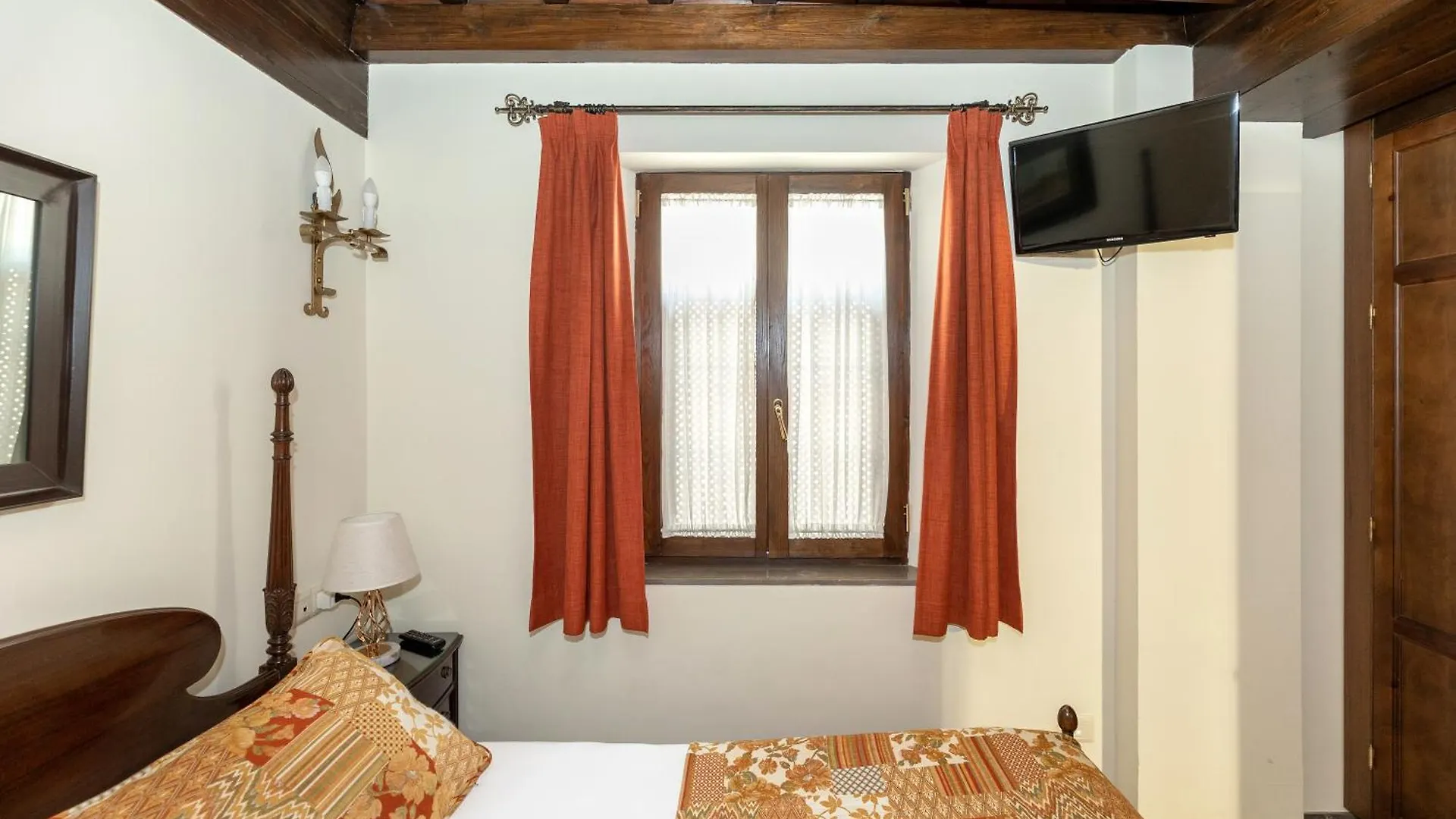 Apartment Apartamentos En Pleno Centro, Aljibe Rodrigo Del Campo 1C Granada Spain