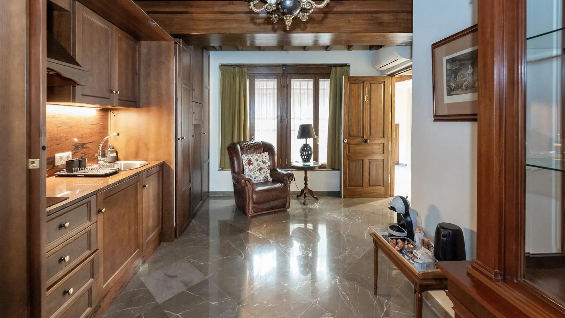 Apartamentos En Pleno Centro, Aljibe Rodrigo Del Campo 1C Granada